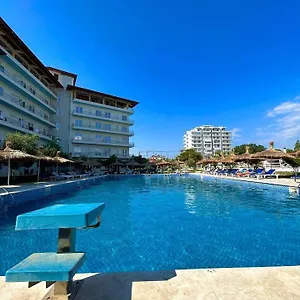 Europa Grand Vlorë